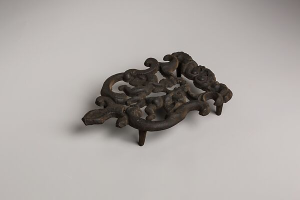 Trivet, Iron 