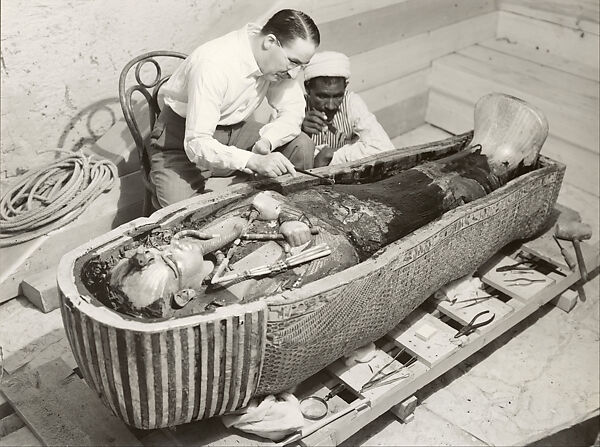 Cleaning the Innermost Coffin, Harry Burton (British (1879–1940)), Gelatin silver print from glass negative 