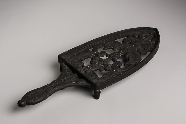 Trivet, Iron 