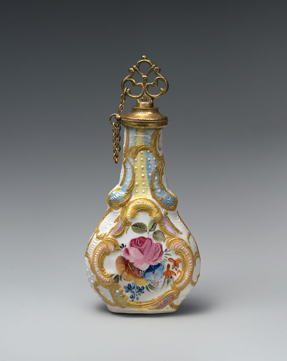 Scent bottle with portrait of a woman, possibly the actress Peg Woffington, Enamel on copper, British, South Staffordshire