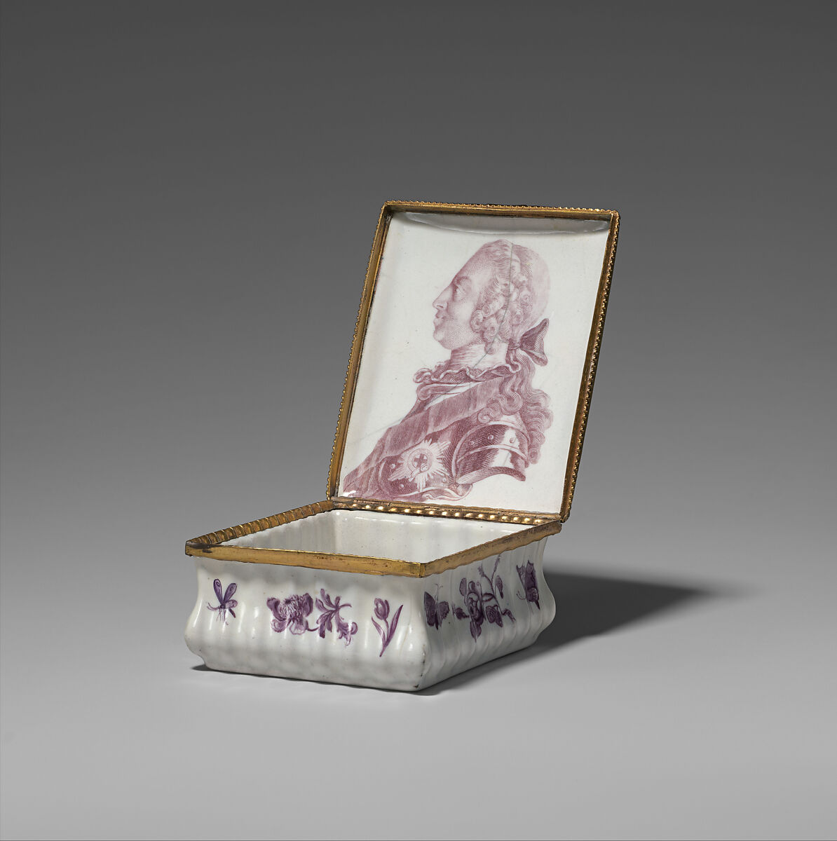 Britannia giving coins to Science and the Arts, Simon Francis Ravenet, the elder (French, Paris 1706–1774 London), Enamel on copper, British, Battersea (lid) and British, Birmingham (base)