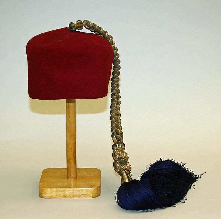 Cap, wool, silk, metallic thread, Greek 