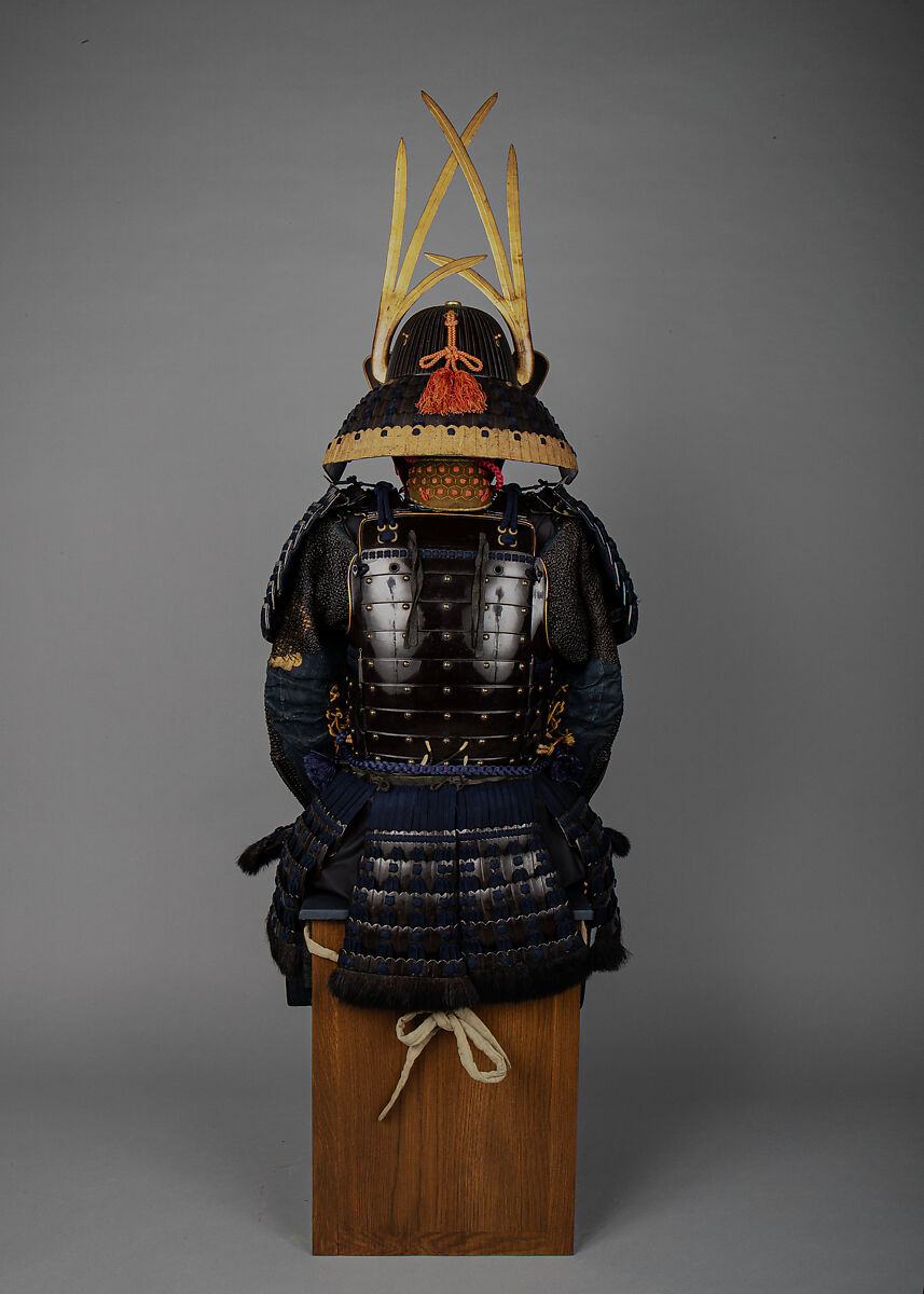 Armor (<i>Rokumai-Dō Gusoku</i>) with Box, Iron, leather, lacquer, textile, wood, bear fur, Japanese