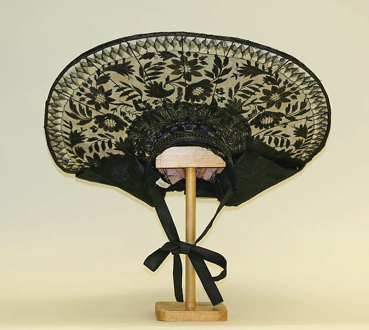 Headdress, cotton, silk, metallic threads, metal, glass,, German