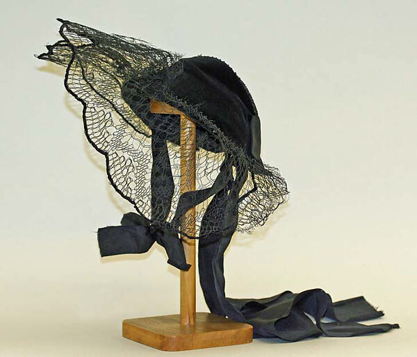 Ensemble, (a) linen
(b) wool
(d, g) cotton
(i, j) silk
(k, l) leather, Swiss