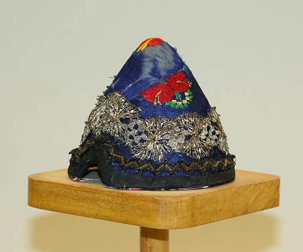 Ensemble, (b) wool
(f, g, h) silk, Hungarian