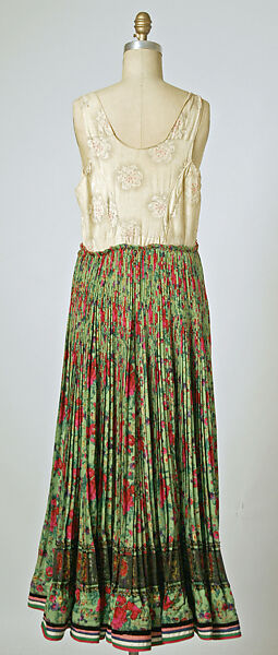 Ensemble, (a, c) silk
(b) cotton
(d) wool
(g) glass, Hungarian