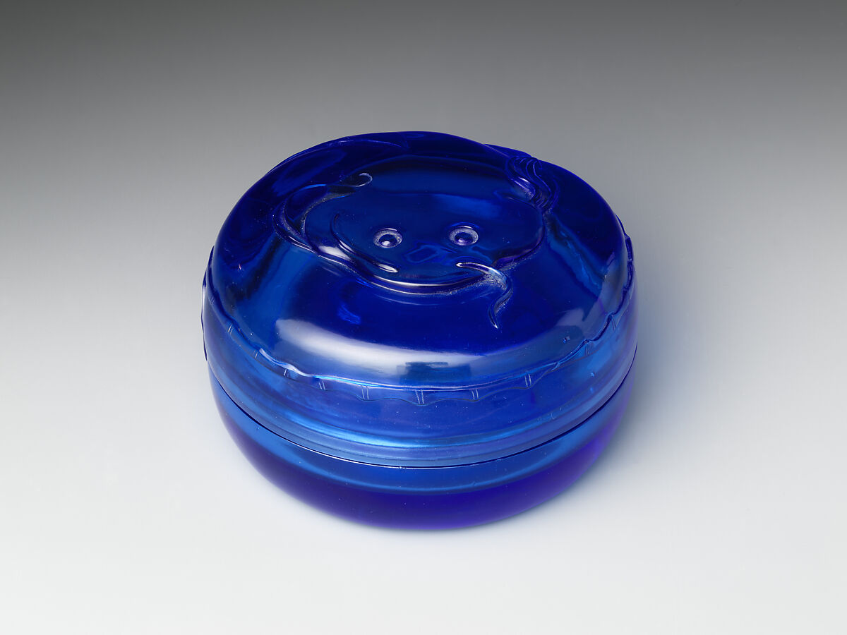 Covered box with catfish, Blue glass, China