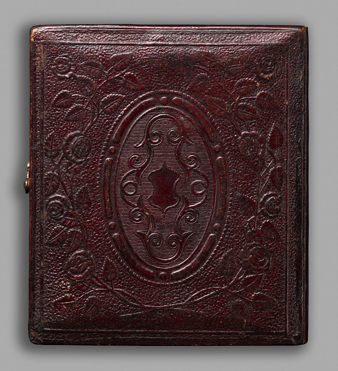 [Typesetter Holding Type Stick Spelling “NEVER DESPAIR!”], Unknown, Daguerreotype
