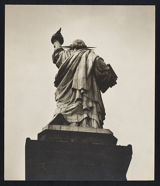 Statue of Liberty, Berenice Abbott (American, Springfield, Ohio 1898–1991 Monson, Maine), Gelatin silver print 