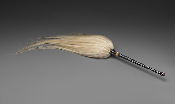 Banded Agate and Gem-Set Fly-Whisk, Handle: Banded agate, carnelian and sard, rubies, pearl
Tail: Yak hair