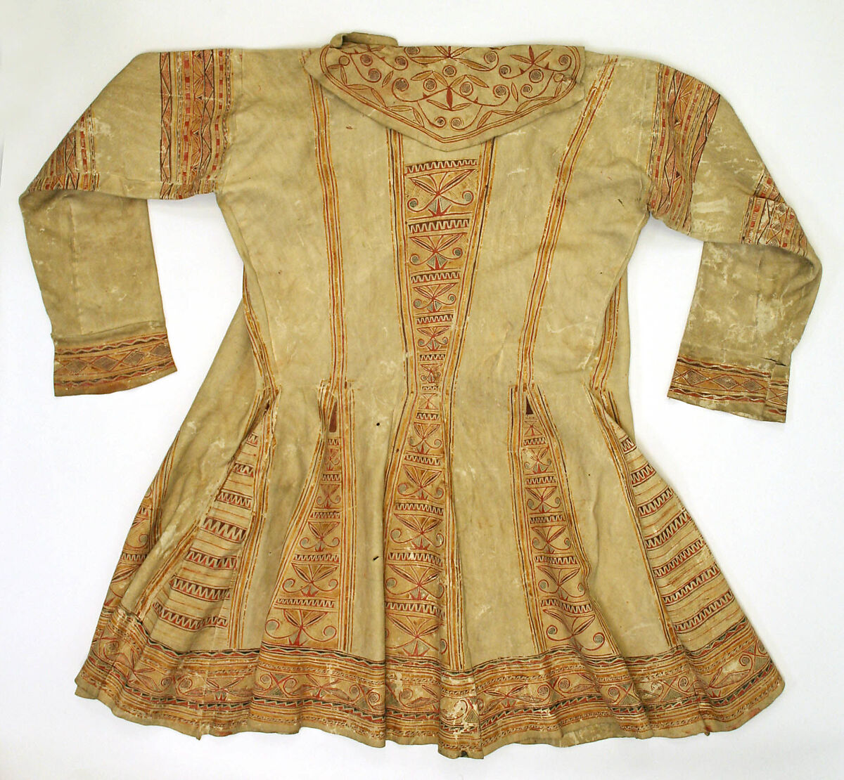 Ensemble, Tanned leather, sinew, and pigment, Innu/Naskapi, Native American