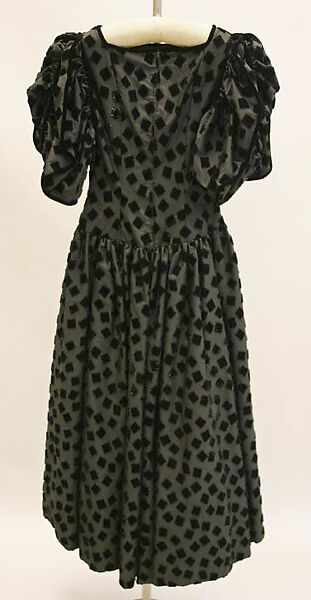 Evening dress, Carolina Herrera (American, born Venezuela, 1939), silk, cotton, synthetic fiber, American