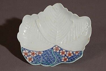 Dish in the Shape of a Paulownia Crest with Plum Blossoms