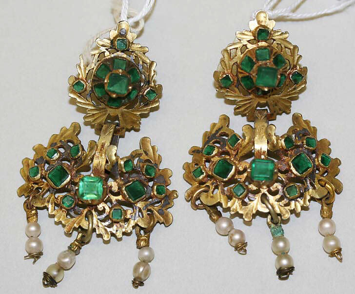 Earrings, metal, pearl, rhinestones, Spanish 