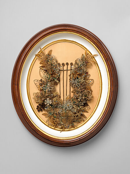 Victorian hair wreath in the shape of a lyre, Hair, wire, paper