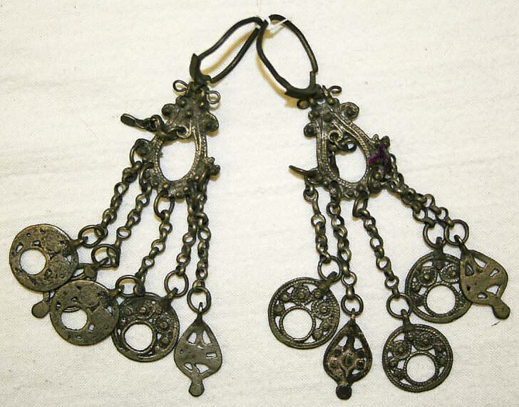 Earrings, metal, European, Eastern 