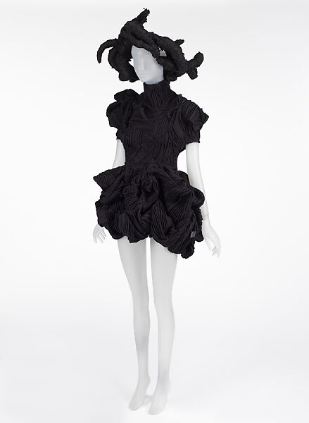 "Puff-Puff" dress and "Peruke" headpiece, Torishéju (British, founded 2023), cotton, silk, British