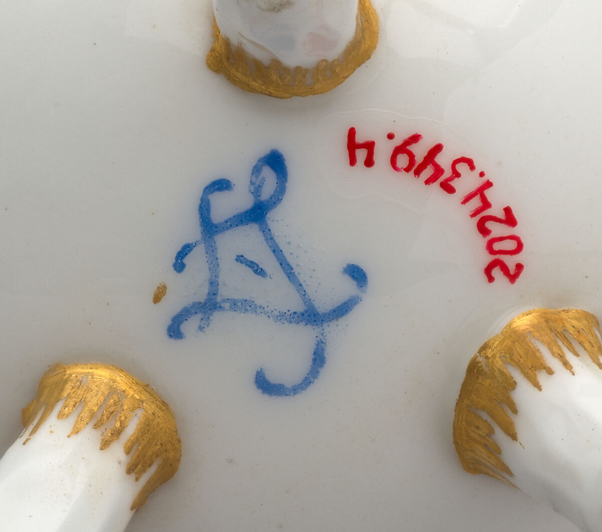 Teapot (théière ‘Calabre,’ grandeur E) (part of a déjeuner service), Sèvres Manufactory (French, 1740–present), Soft-paste porcelain, French, Sevrès