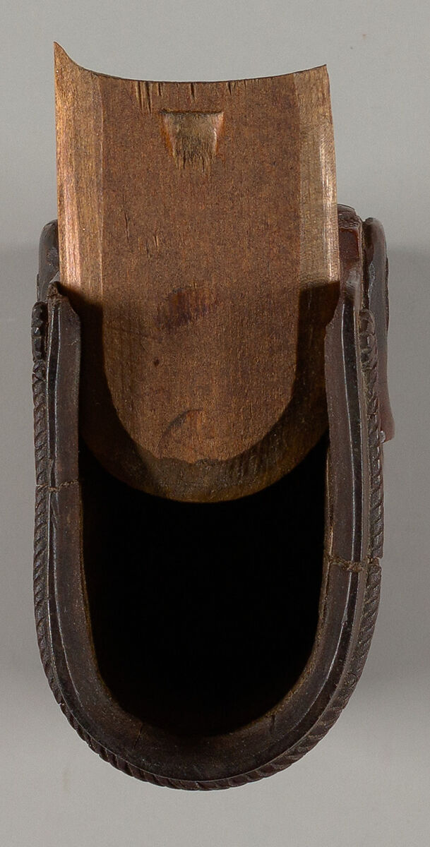 Spruce gum box in book form