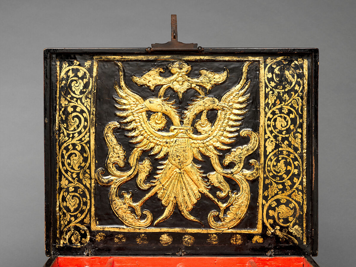 Writing box with Camões inscription, Wood, lacquer, gold and iron, Lower Burma, Kingdom of Pegu