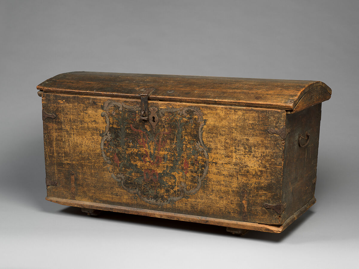 Wooden chest with print "Gusu Beauty in Winter" pasted inside, Pinewood (chest); polychrome woodblock print; ink and color on paper, China