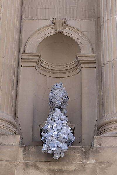 Long Tail Halo: The Secret Sharer II, Lee Bul (South Korean, born 1964), Stainless steel, polycarbonate, acrylic, polyurethane 