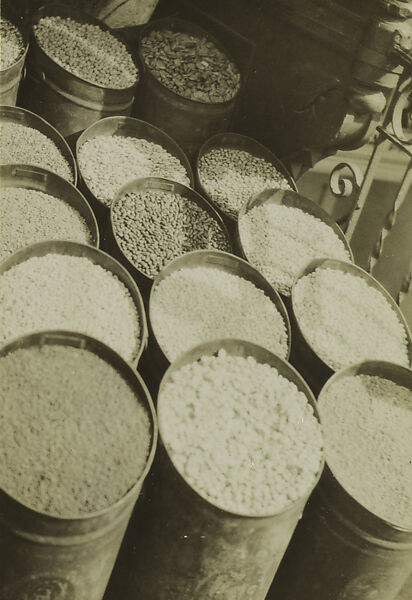 [New York Album: Dry Goods, Chinatown Market], Berenice Abbott (American, Springfield, Ohio 1898–1991 Monson, Maine), Gelatin silver print 