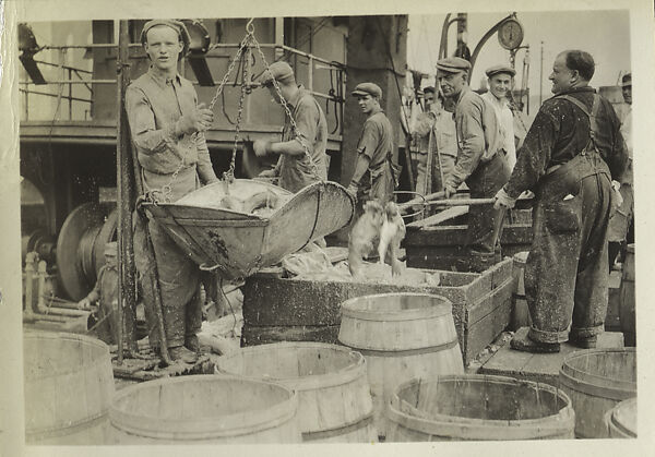 [New York Album: Workers at the Fulton Street Fish Market], Berenice Abbott (American, Springfield, Ohio 1898–1991 Monson, Maine), Gelatin silver print 