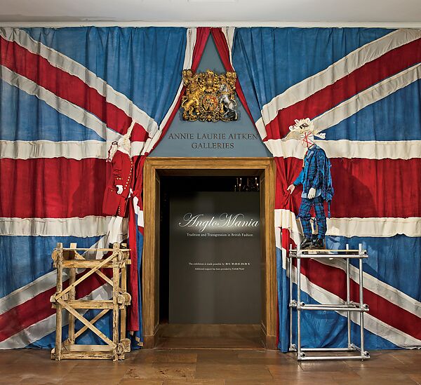 Suit, wool, silk, gold, British