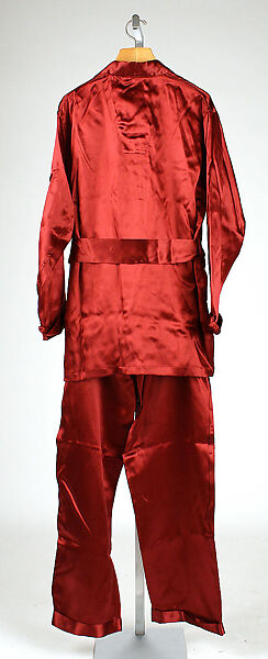 Lounging pajamas, silk, shell, American