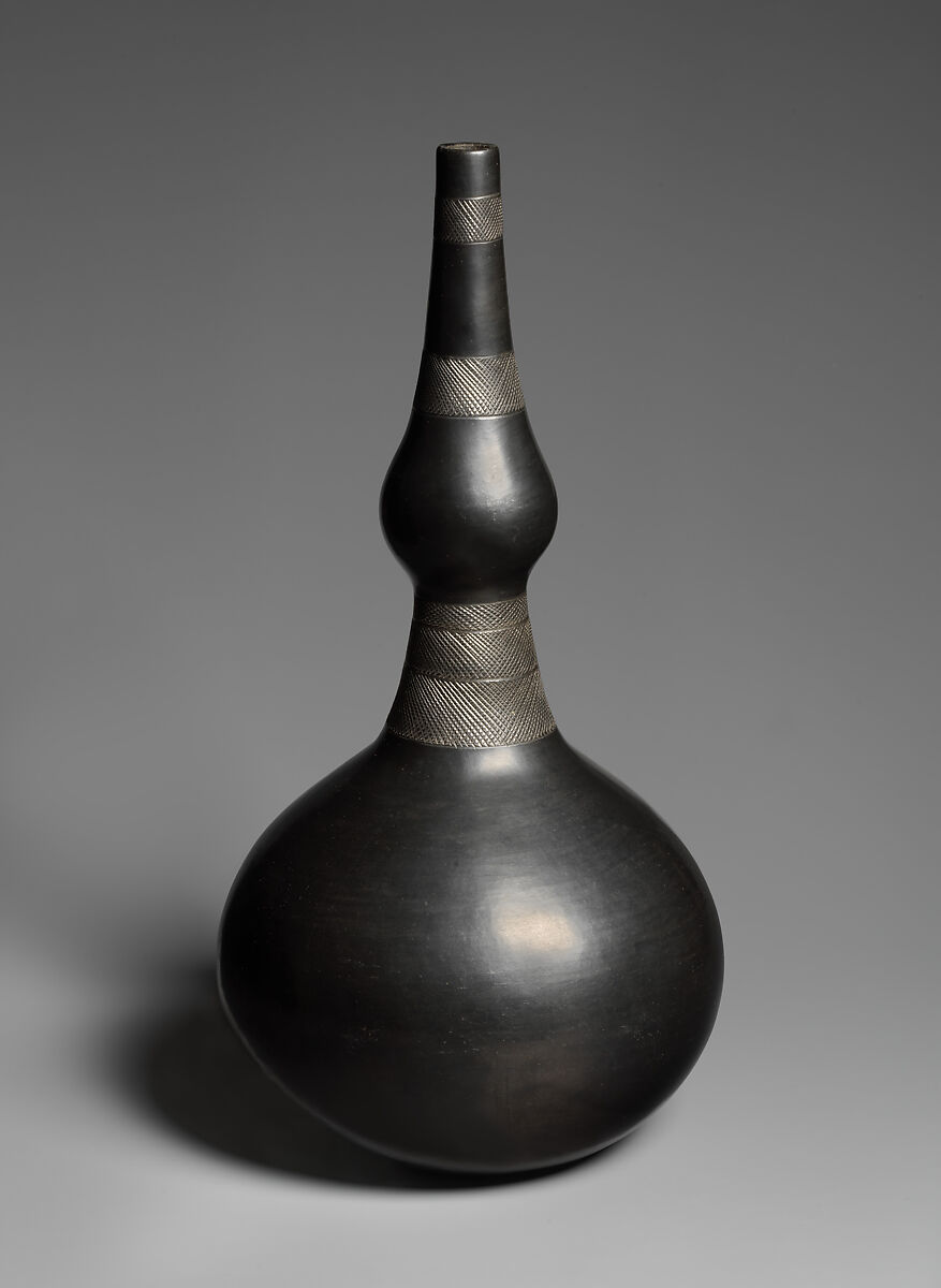 Ensumbi (bottle), Nyoro or Ganda artist, Clay, Buganda Kingdom 