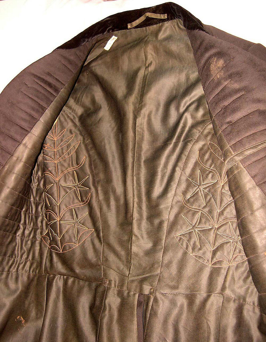 Wedding ensemble, (a) wool
(b) silk, American or European