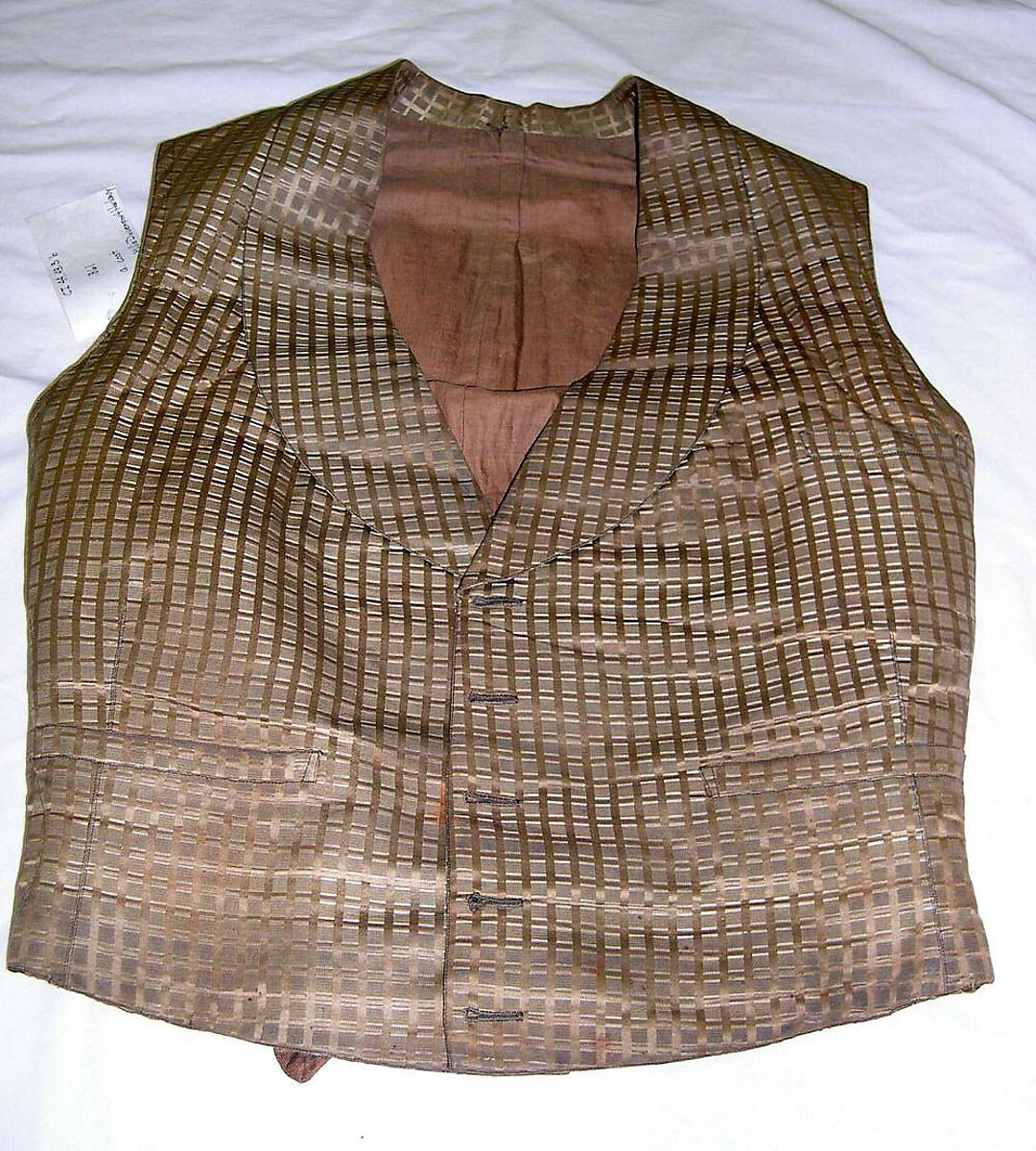 Wedding ensemble, (a) wool
(b) silk, American or European