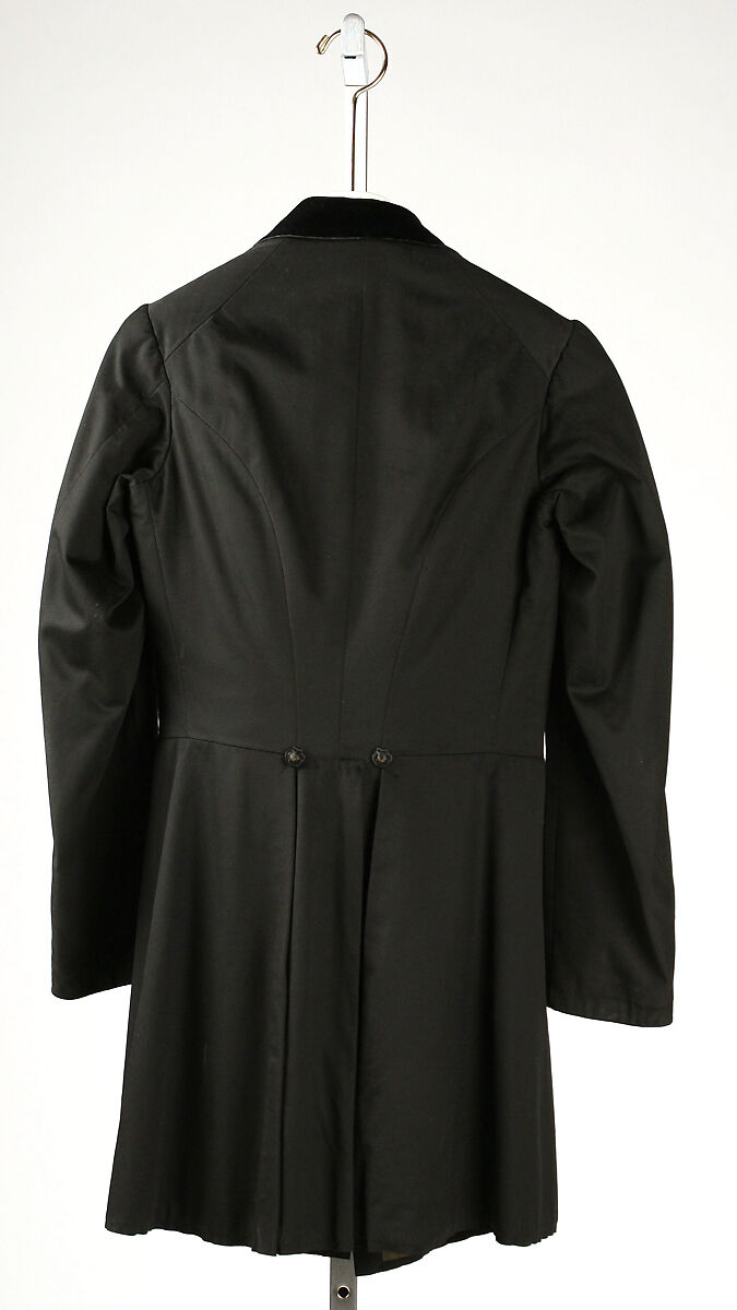 Wedding ensemble, (a) wool
(b) silk, American or European