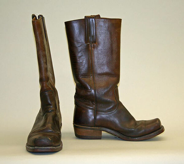 Ensemble, Turnbull &amp; Asser (British, founded 1885), (a) cotton, leather
(b) cashmere wool
(c, d) leather
(e) fur, European