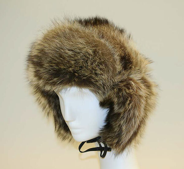 Ensemble, Turnbull &amp; Asser (British, founded 1885), (a) cotton, leather
(b) cashmere wool
(c, d) leather
(e) fur, European