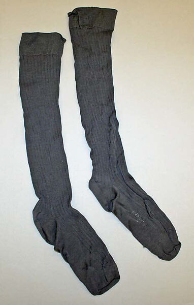 Ensemble, (a, b) linen
(c) cotton
(d) silk
(e) snakeskin
(f,g) leather, Italian