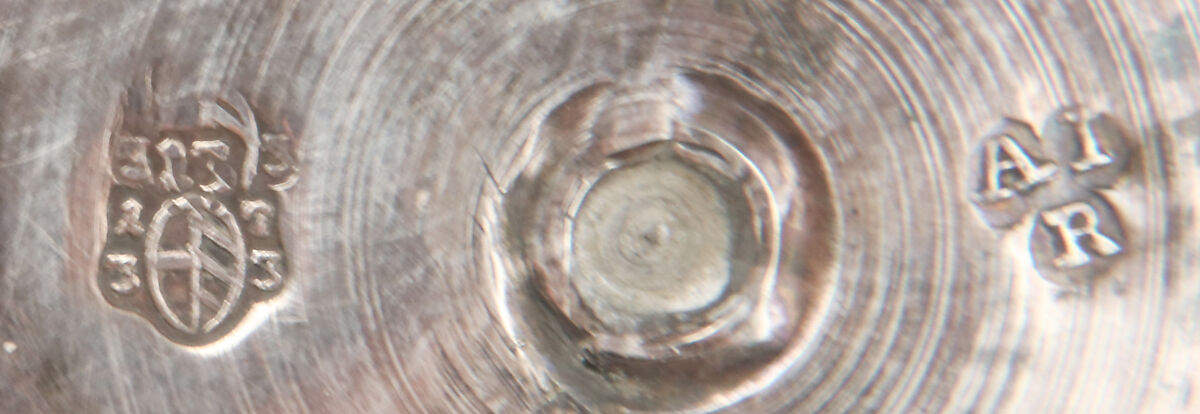 Flask, Andreas Joseph Rath (Austrian, 1681/82–1763), Silver, mother-of-pearl, Mounts: Austrian, Vienna; Shell: Indian, Gujarat