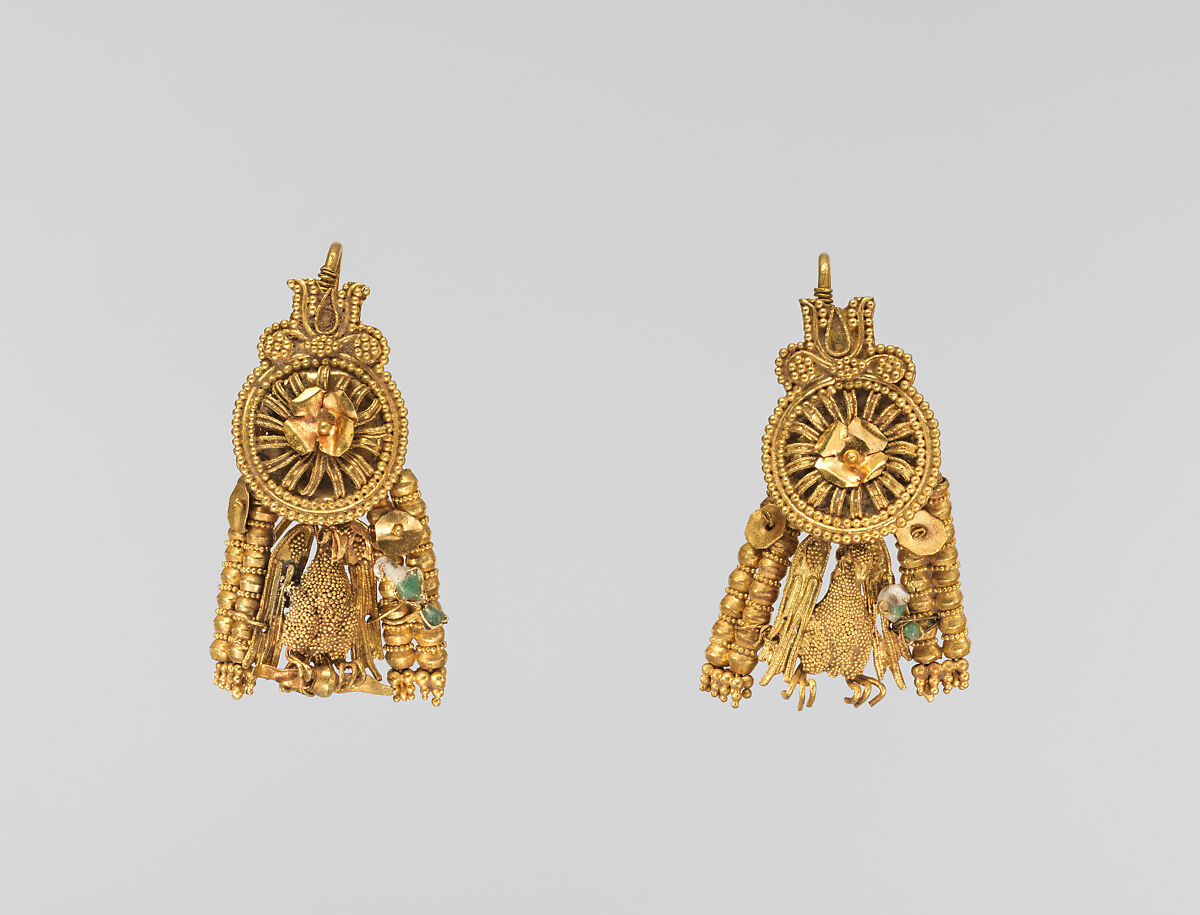 Pair of earrings, Gold and enamel, Greek, South Italian
