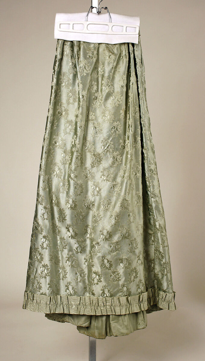 Visiting dress, silk, probably American