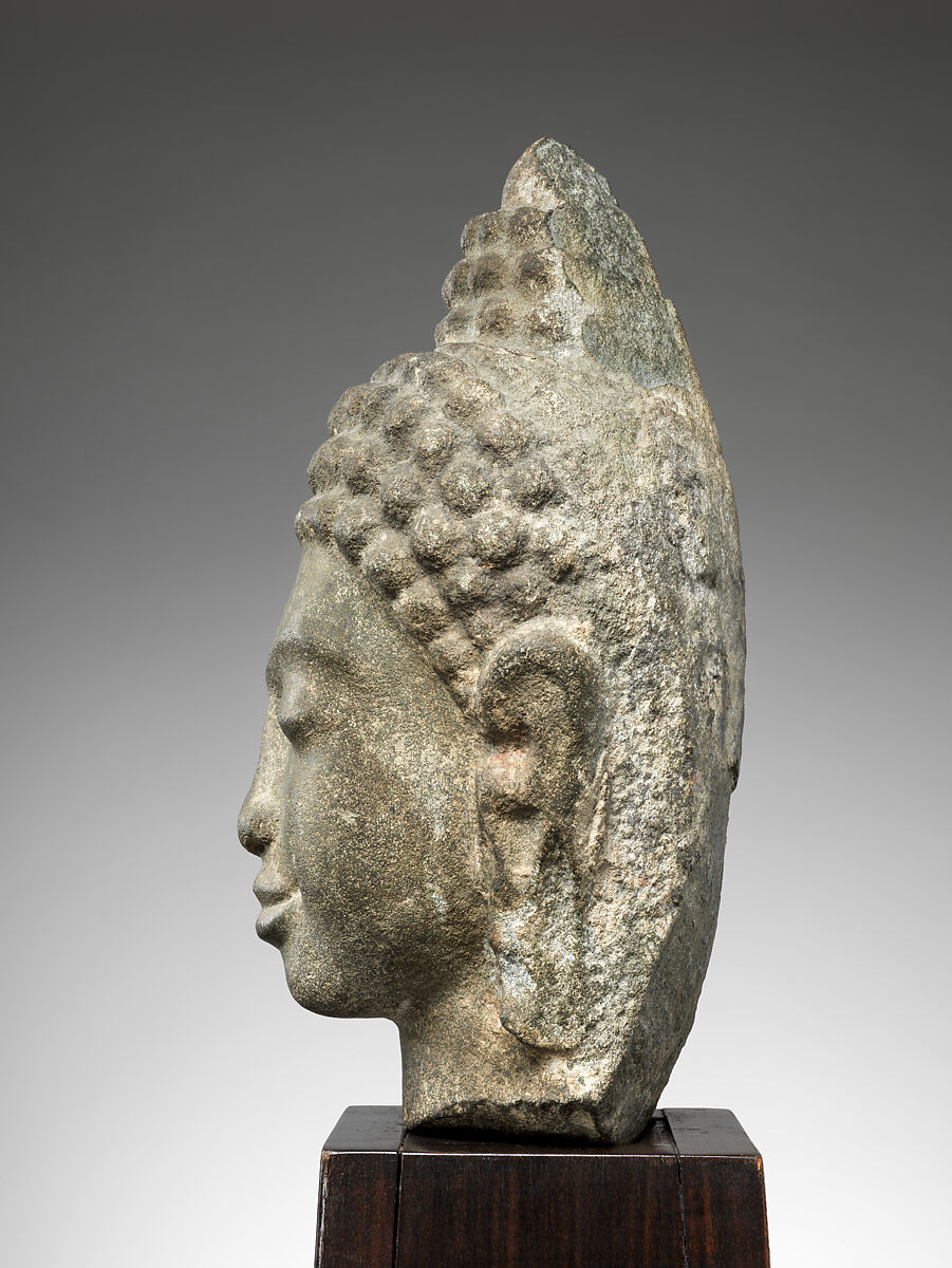 Head of the Buddha, Stone, Thailand, Mon-Dvaravati