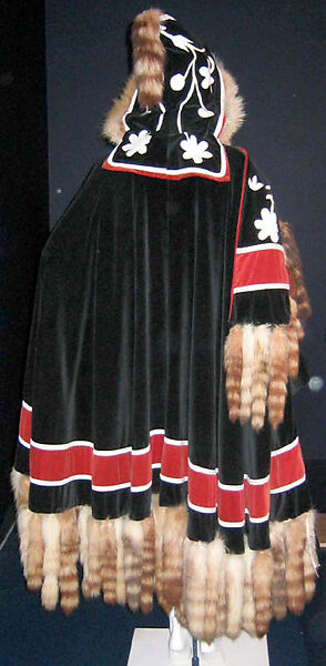 Cape, Giorgio di Sant'Angelo (American, born Italy, 1933–1989), cotton, fur, plastic (vinyl), feathers, American