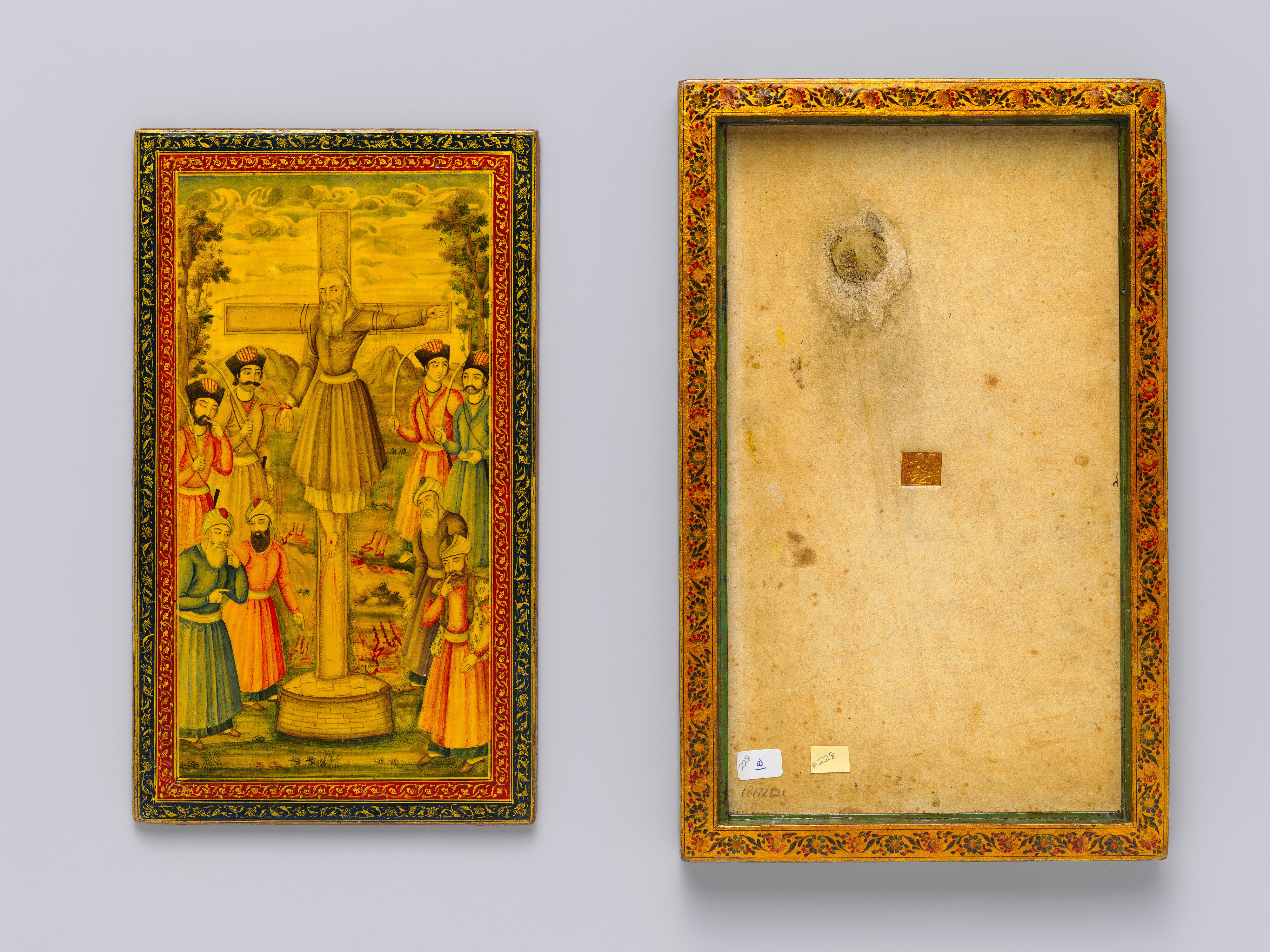 Muhammad Isma'il Isfahani - Mirror Case Depicting Crucifixion