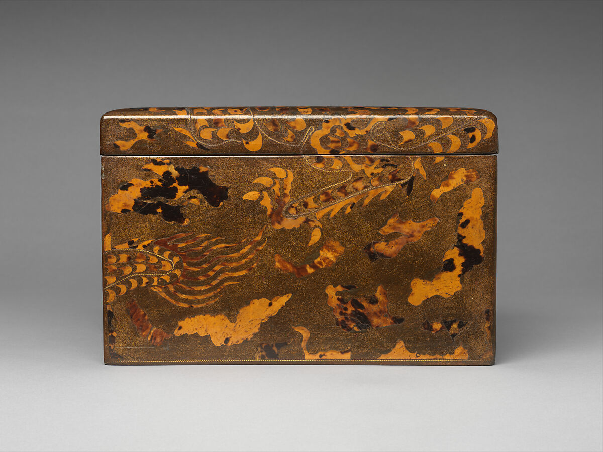 Box decorated with dragon, Lacquer, tortoiseshell, and brass grame, Korea