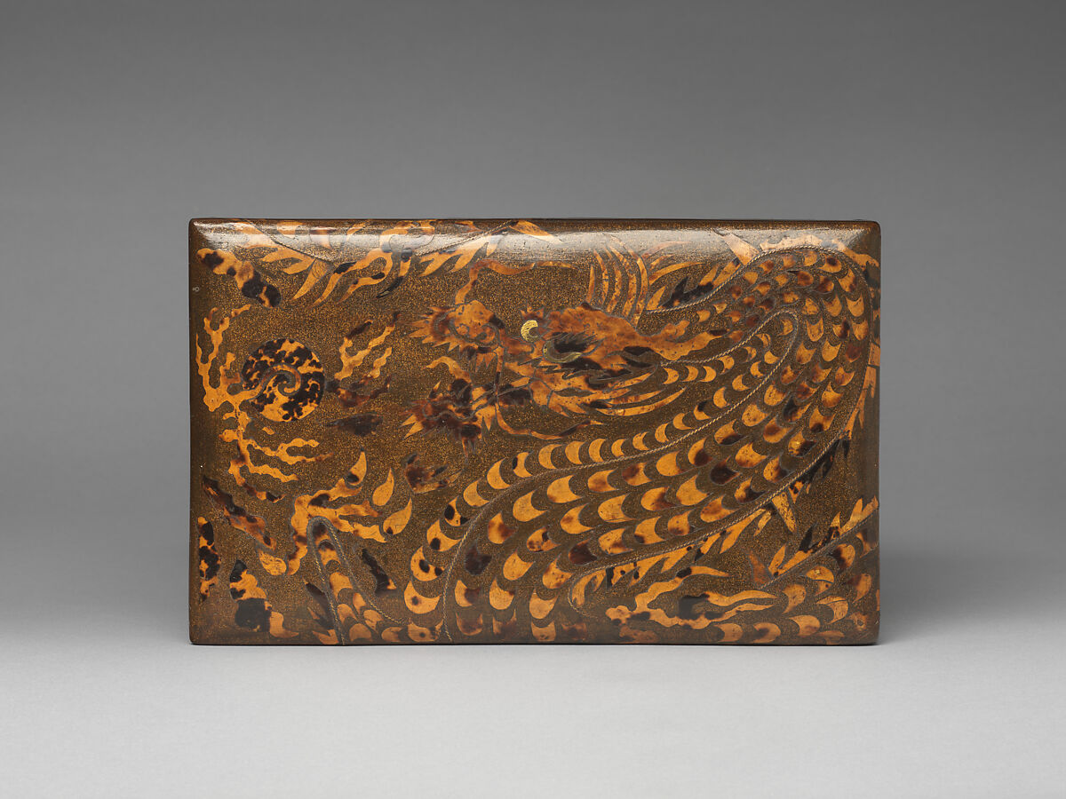 Box decorated with dragon, Lacquer, tortoiseshell, and brass grame, Korea