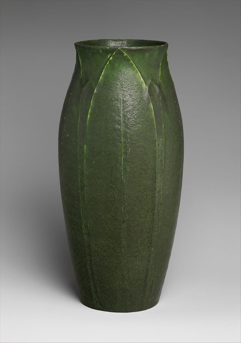 Vase, Grueby Faience Company (1894–ca. 1911), Earthenware, American 