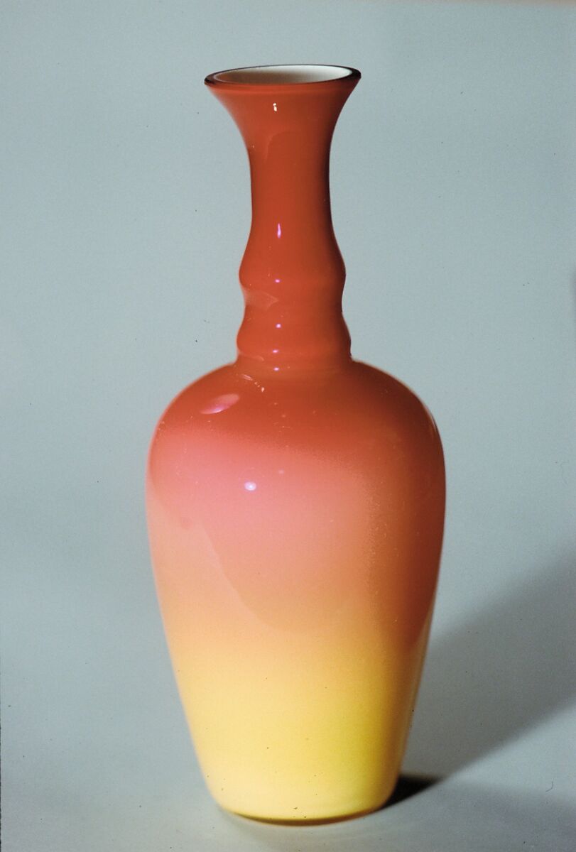 Vase, Hobbs, Brockunier and Company (1863–1891), Blown Peach Blow glass, American 