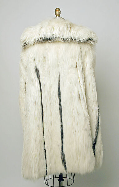 Cape, fur, silk, American