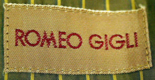 Coat, Romeo Gigli (Italian, born 1949), (a) cotton/polyester/silk/polyurethane blend, rayon, plastic; (b) cotton blend, Italian